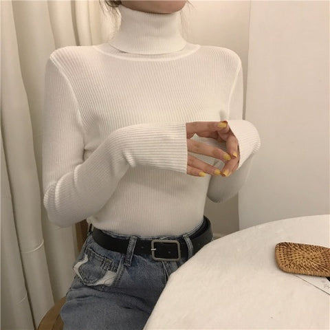 Slim-fit solid-color pullover top m302025